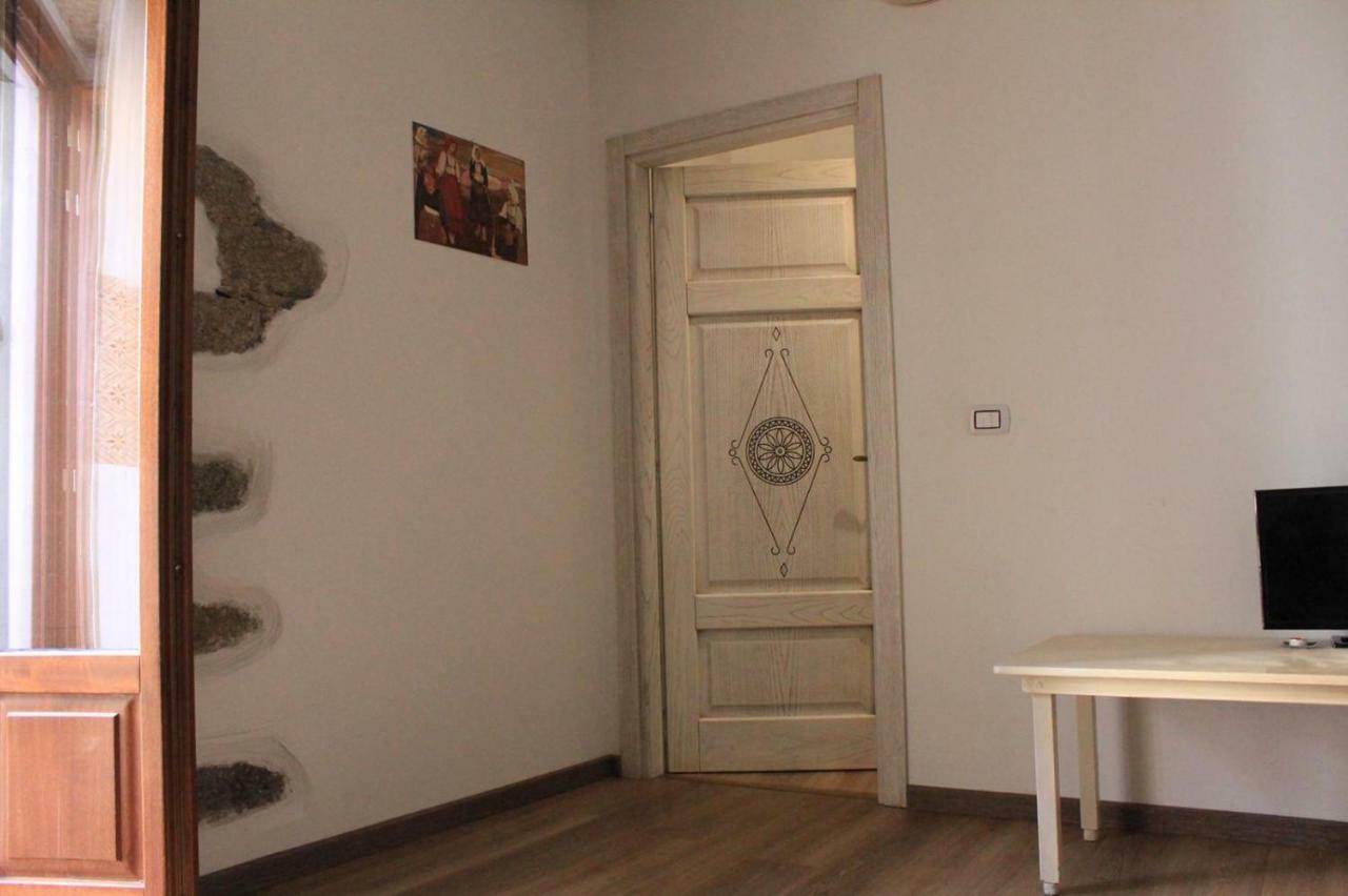 La Corte Di Grazia_Iun P2039/40 Nuoro  Luaran gambar